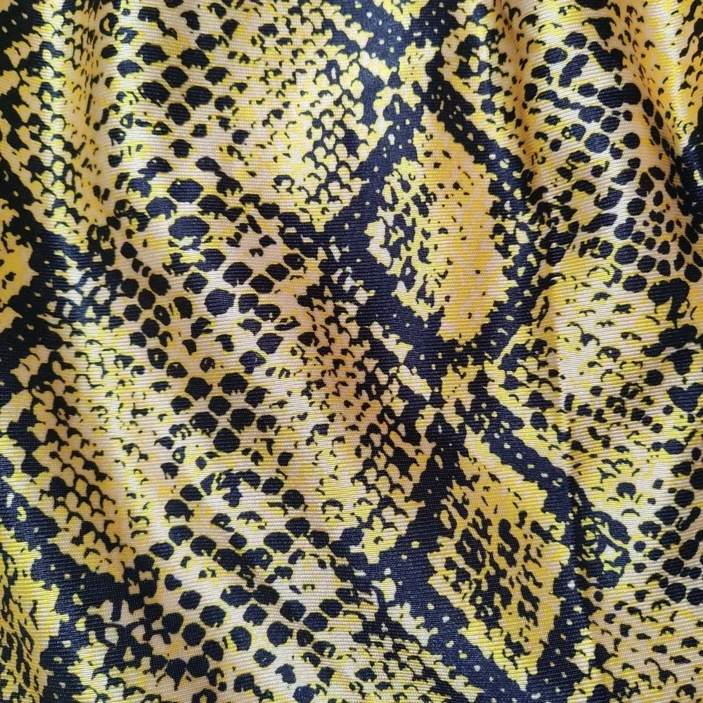 NIKE FLY Women 2XL Vivid Sulfur DRI-FIT Loose Snake Print Basketball Shorts NEW‎